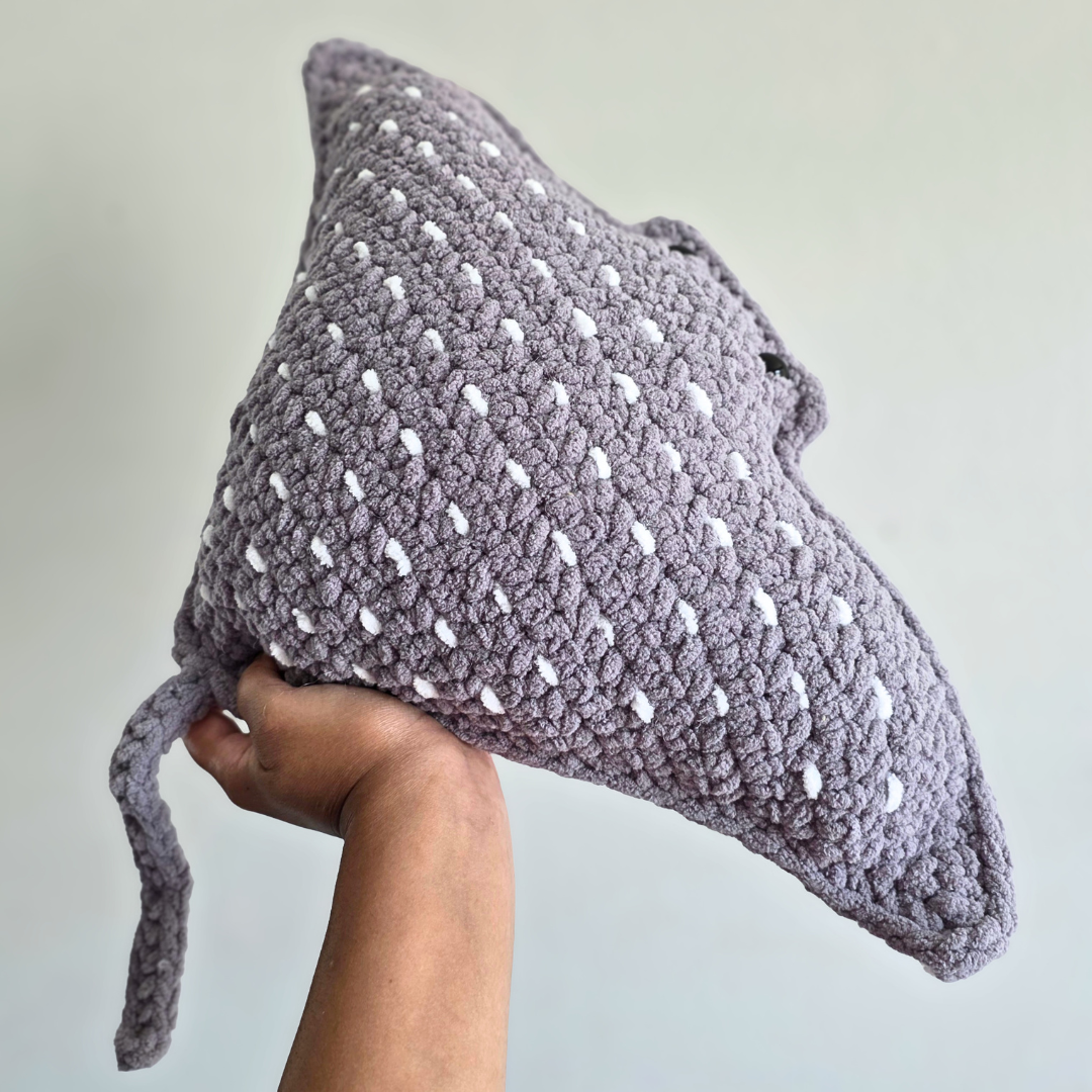 Stingray Plushie - Gray